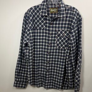 Howler Bros Men’s Long Sleeve button-down plaid shirt size medium.